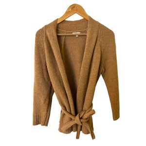 Women’s knit GAP cardigan